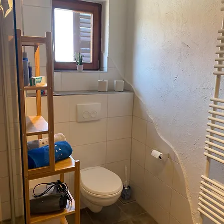 Accommodatie bij particulieren Einzelzimmer Am Homboller Hof Mit Gemeinschaftsraum Duchtlingen