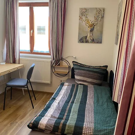 Accommodatie bij particulieren Einzelzimmer Am Homboller Hof Mit Gemeinschaftsraum