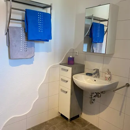 Einzelzimmer Am Homboller Hof Mit Gemeinschaftsraum בית אירוח Duchtlingen
